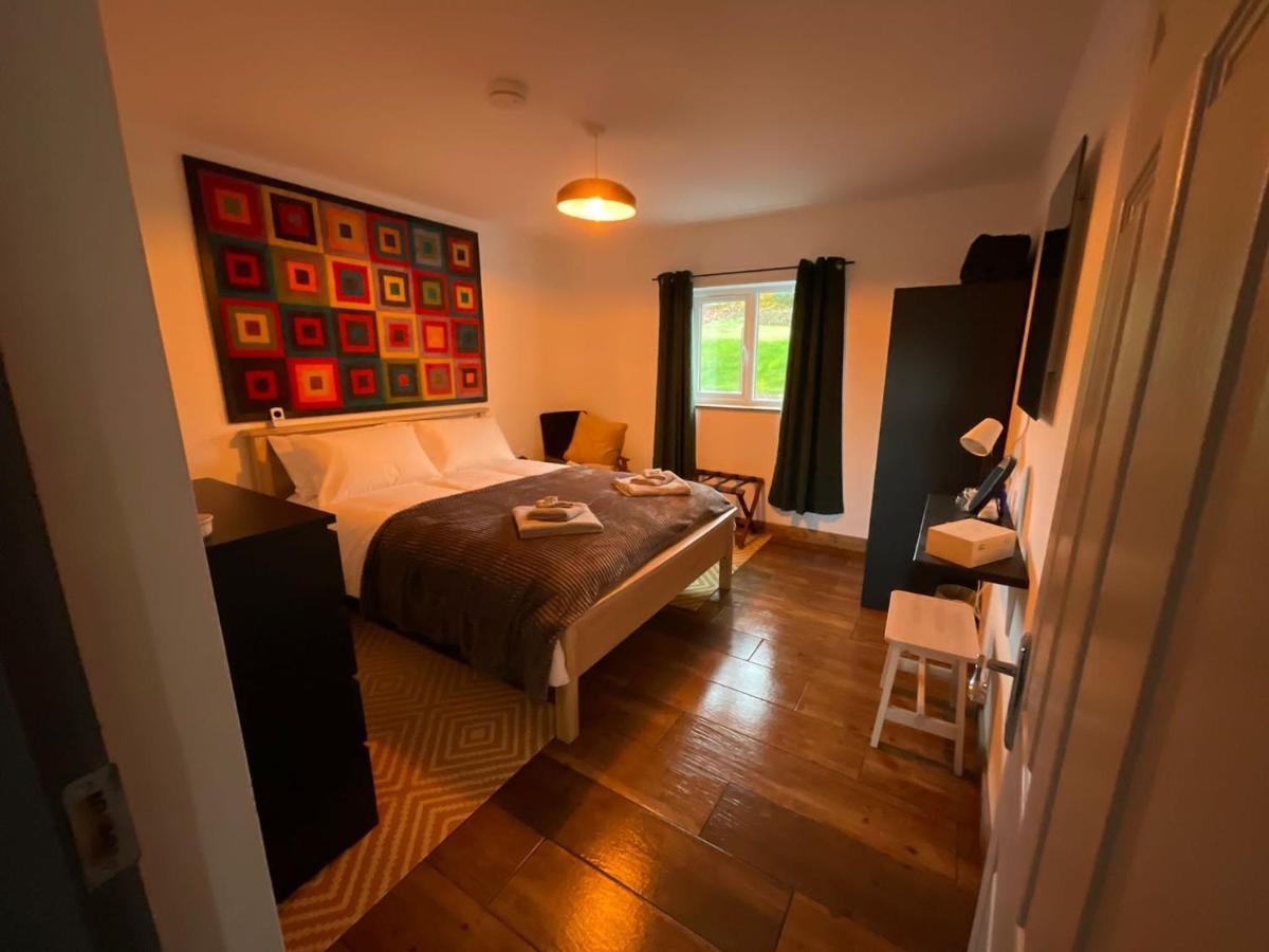 קאסלטאונבר Wild Wild West Holiday Cottages מראה חיצוני תמונה